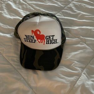 run steep get high hat
